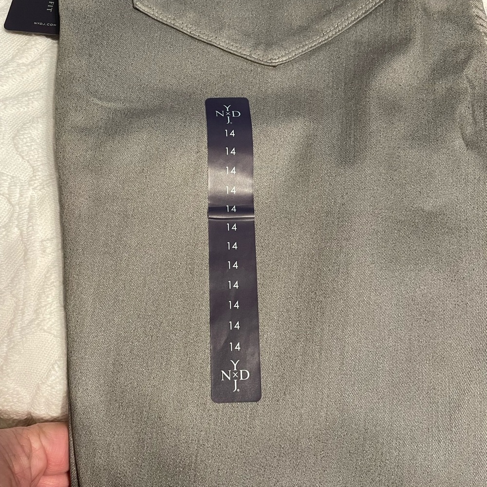 NYD jeans in grey - Picture 4 of 6